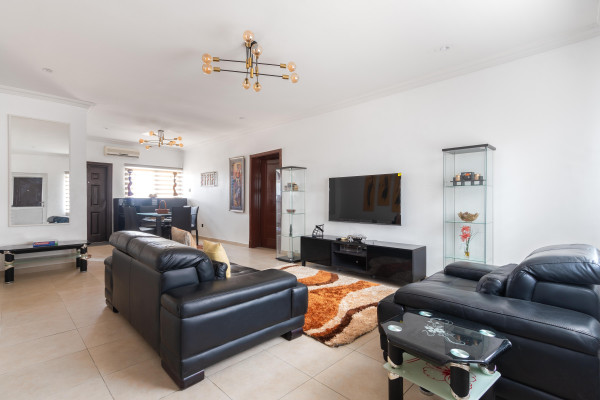 Acres- 3 bedroom