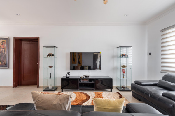 Acres- 2 bedroom