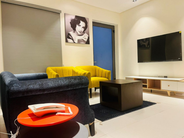 Elm Suites Oasis