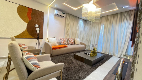 Five bedroom in Lekki phase 1